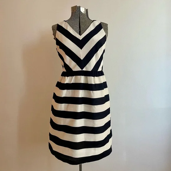 LOFT | Dresses | Loft Petite Modern Striped Dress With Pockets | Poshmark LOFT | Dresses | Loft Petite Modern Striped Dress With Pockets | Poshmark